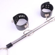 BARRA METALICA PARA ESPOSAS Y PIES EN SEXSHOP LINCE (3)