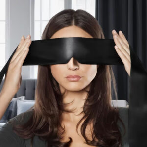 ANTIFAZ NEGRA DE SATEN EN SEXSHOP LINCE (1)