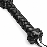 LATIGO DE CUERO CON MANGO TRENZADO EN SEXSHOP LINCE (4) LATIGO DE CUERO CON MANGO TRENZADO EN SEXSHOP LINCE (4)